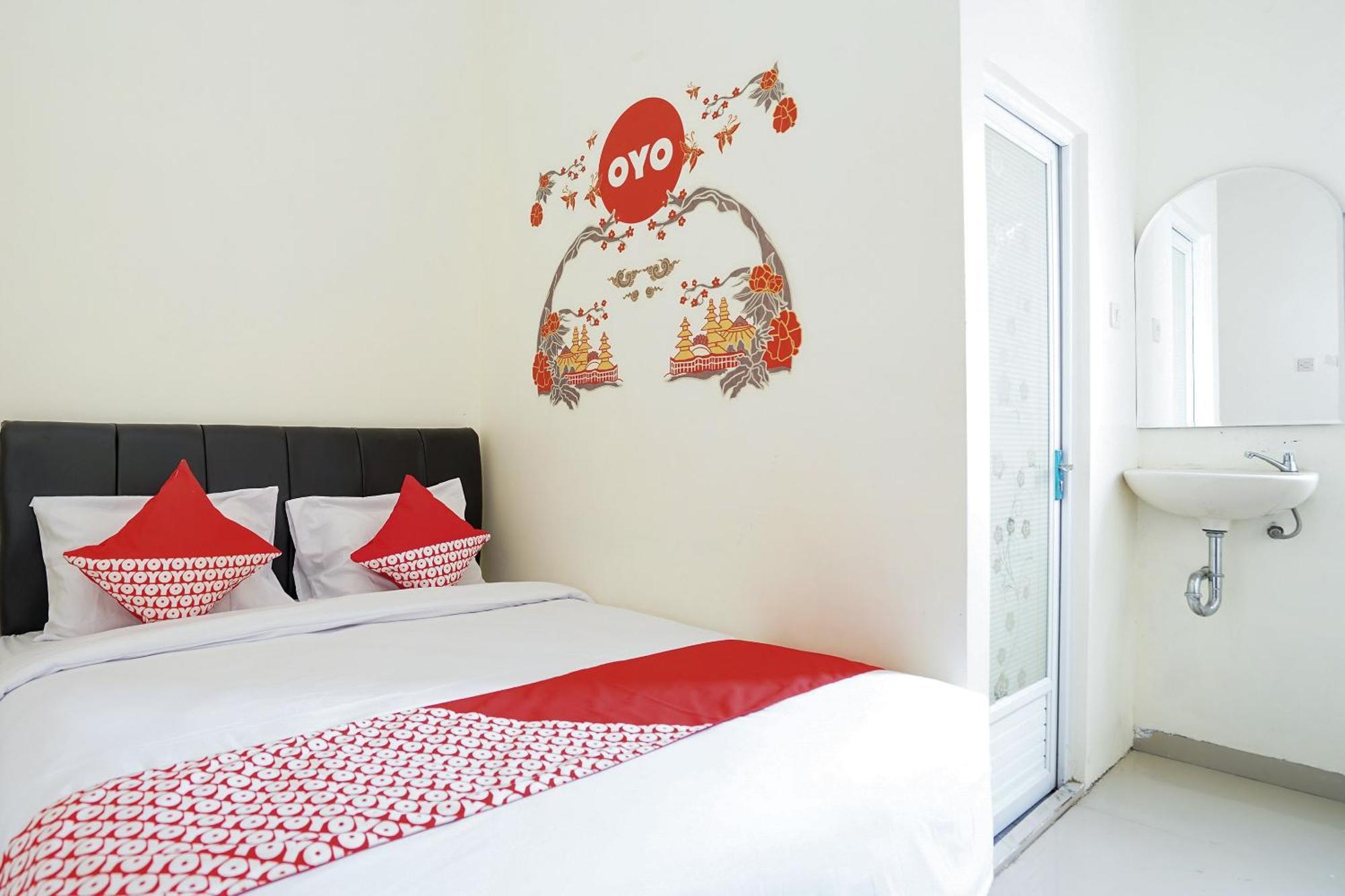Hotel O Juanda Near Terminal International Juanda 3*